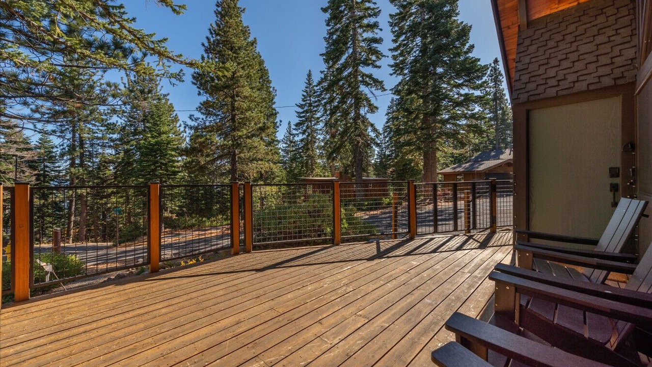 Photo of Patio Balcony in Tahoe City
