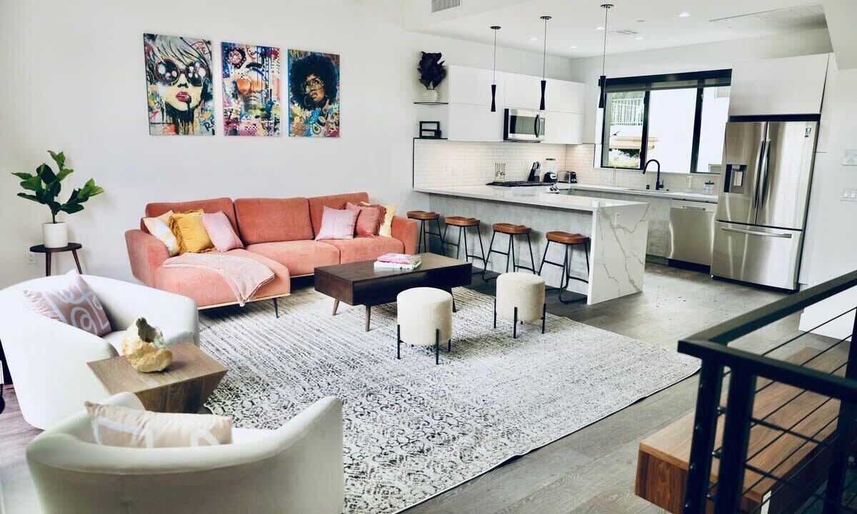 Photo of Livingroom in Del Rey