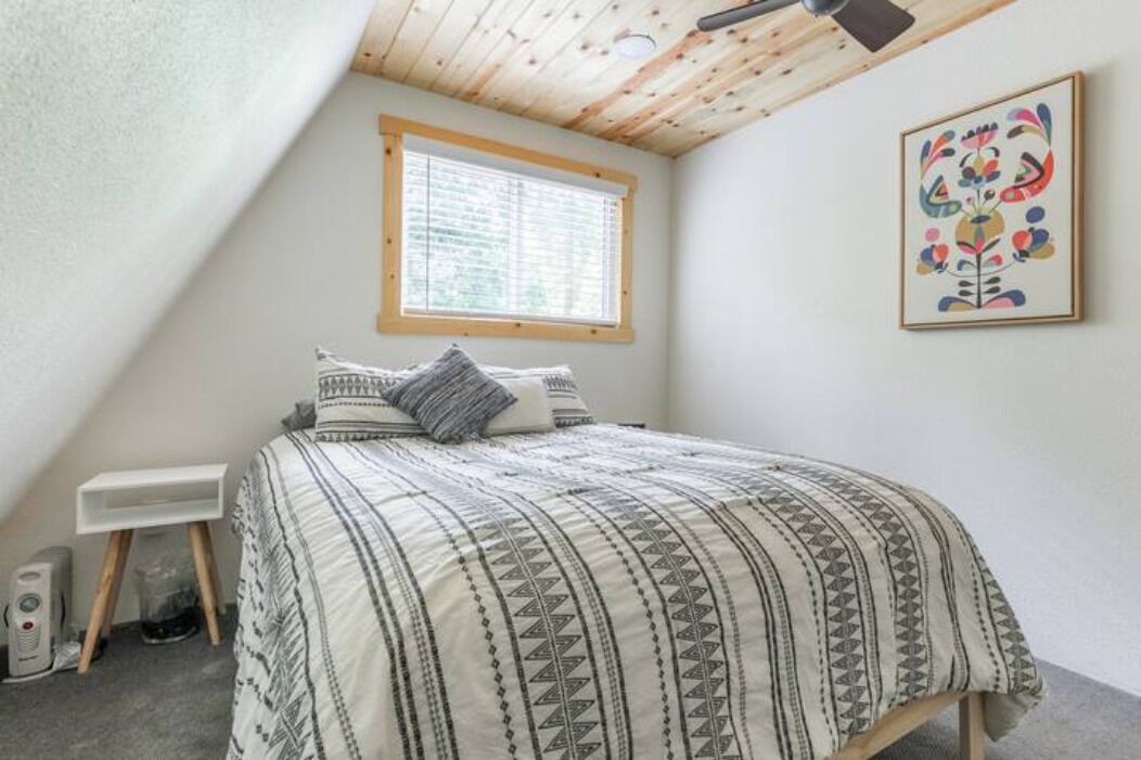 Photo of Bedroom in Strawberry