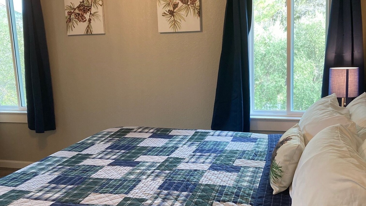 Photo of Bedroom in Three Rivers