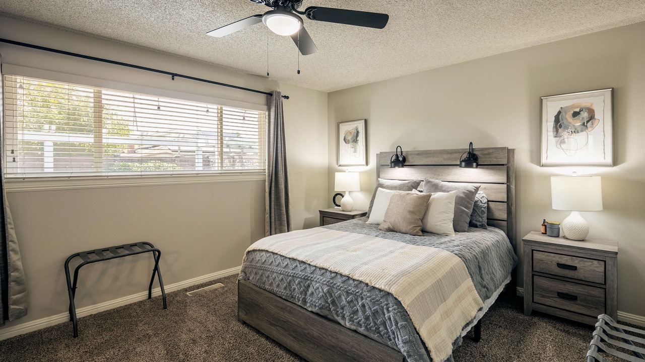 Photo of Bedroom in Raisin