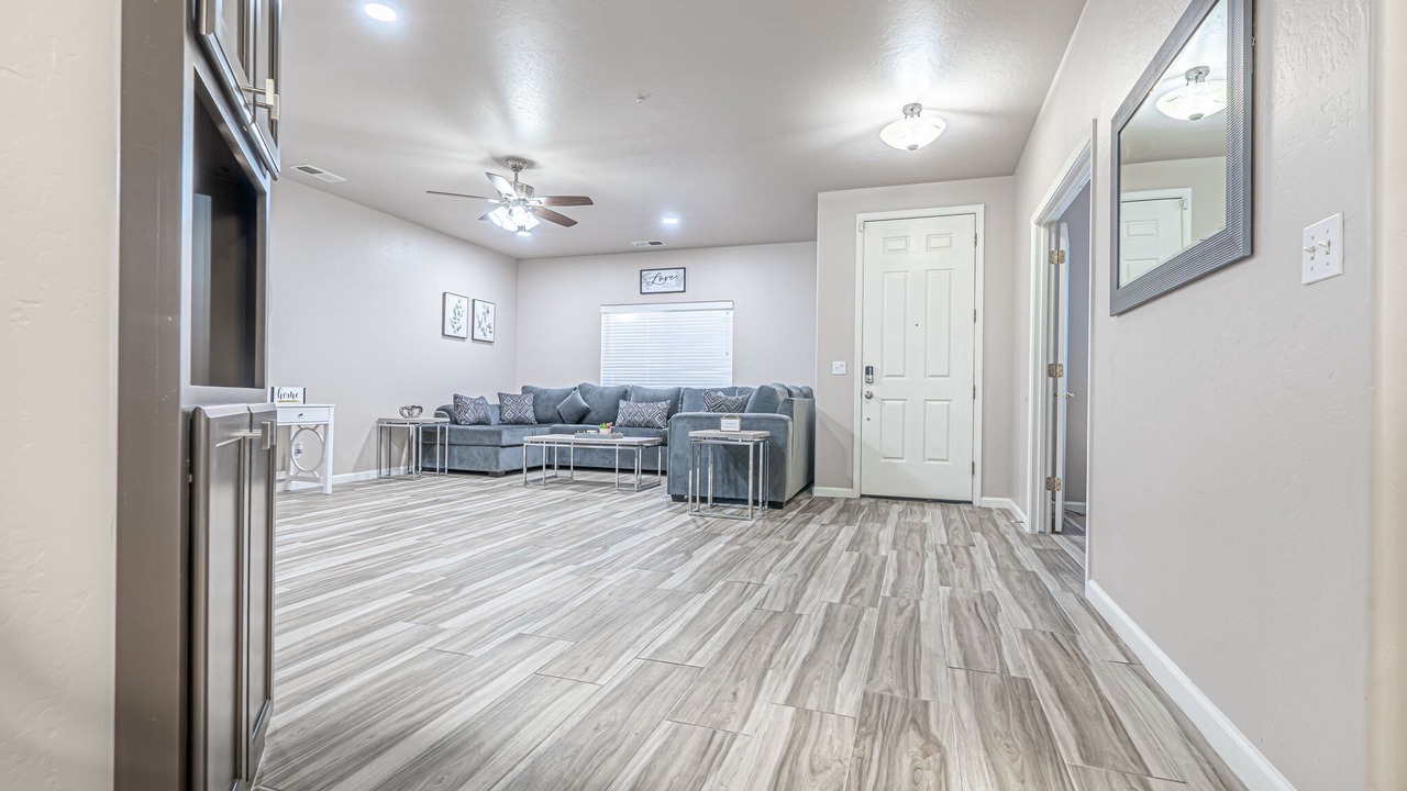 Photo of Livingroom in Raisin