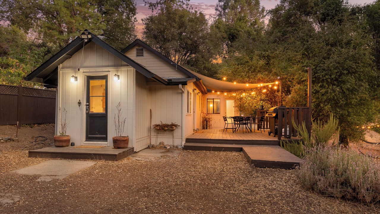 Photo of Outdoor in Oakhurst