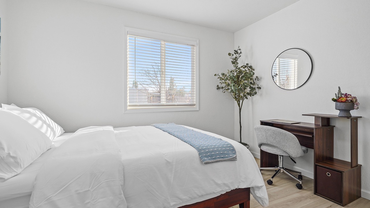 Photo of Bedroom in Centerville