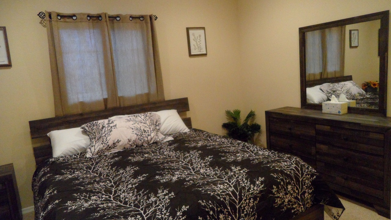 Photo of Bedroom in Frazier Park