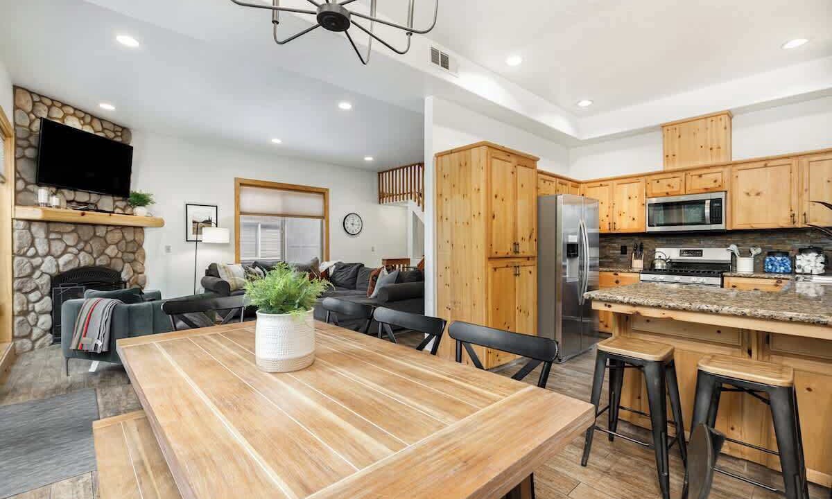 Photo of Bedroom in Shaver Lake