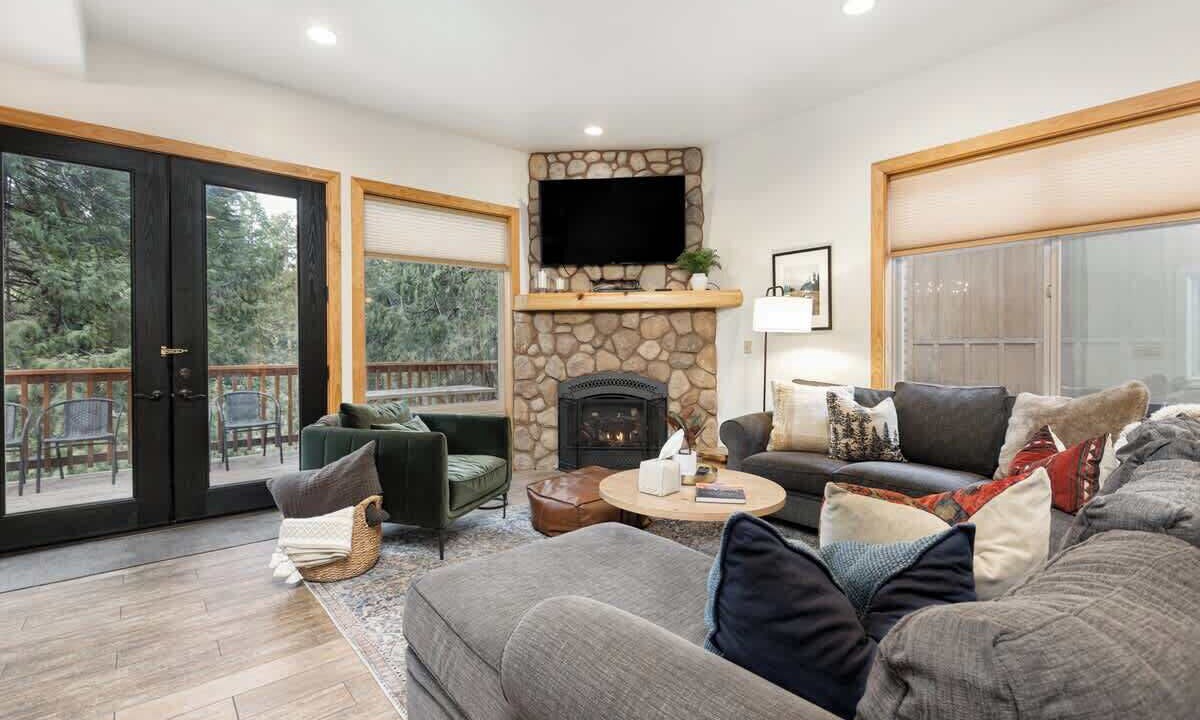Photo of Bedroom in Shaver Lake