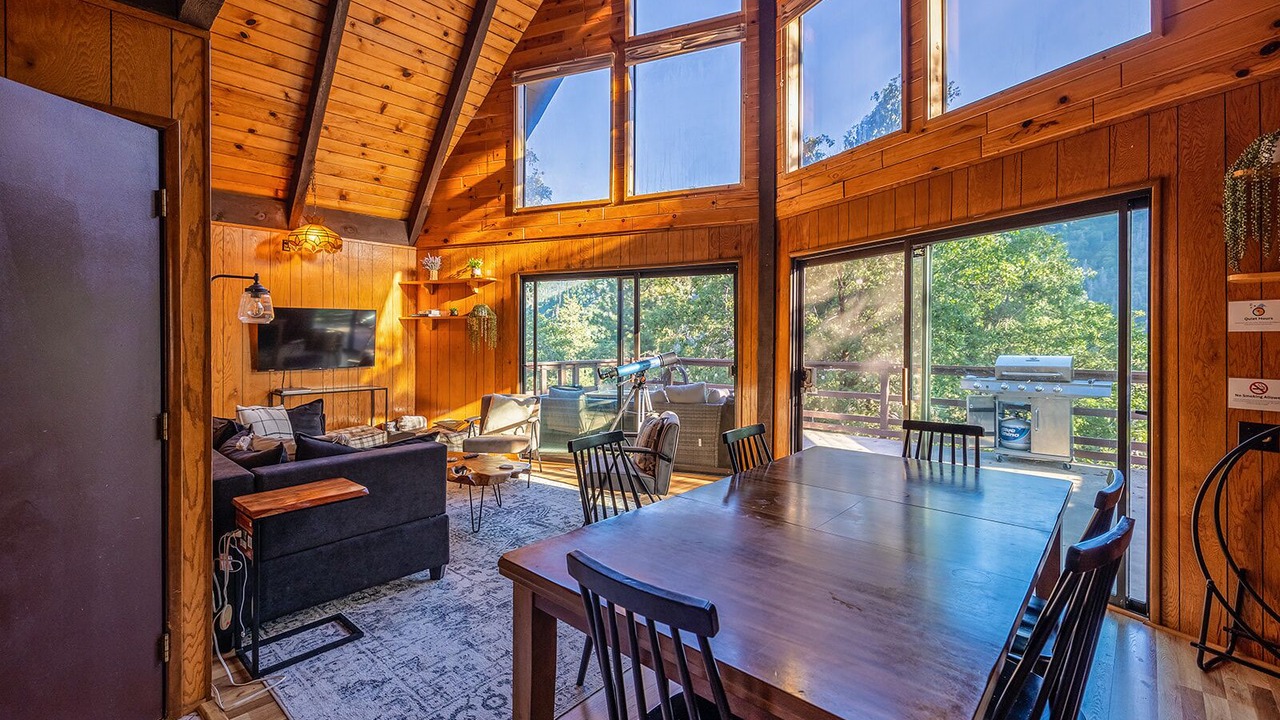 Photo of Livingroom in Camp Nelson