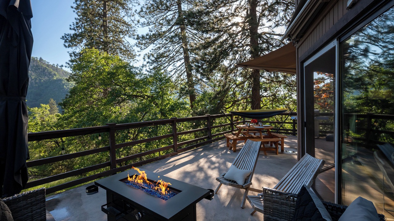 Photo of Patio Balcony in Camp Nelson