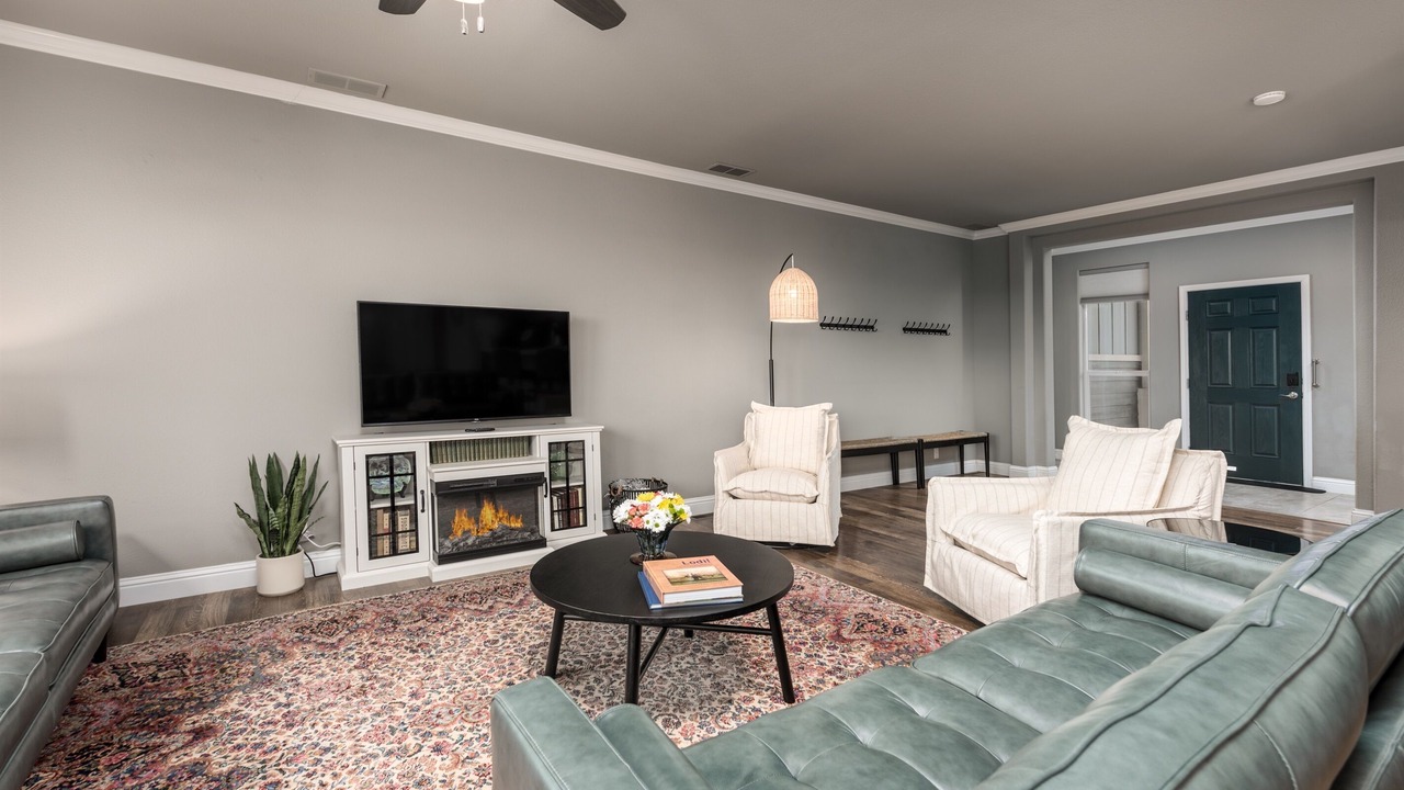 Photo of Livingroom in Acampo