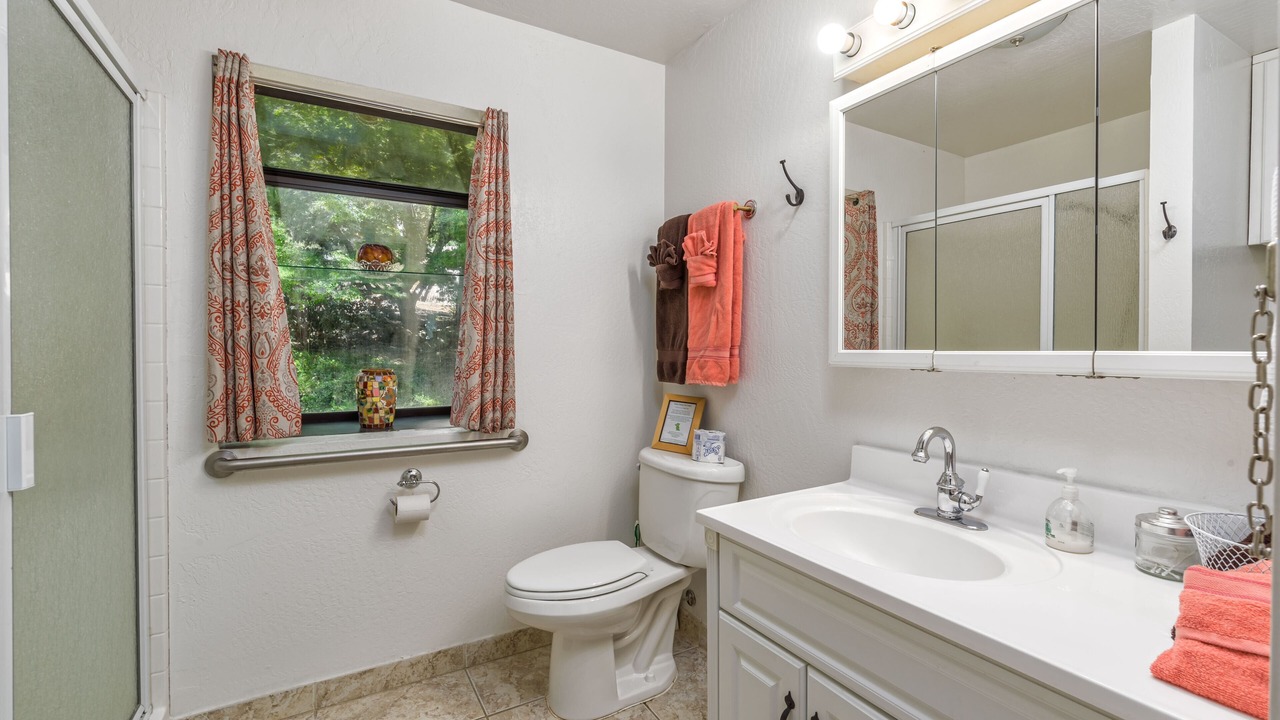 Photo of Bathroom in Oakhurst