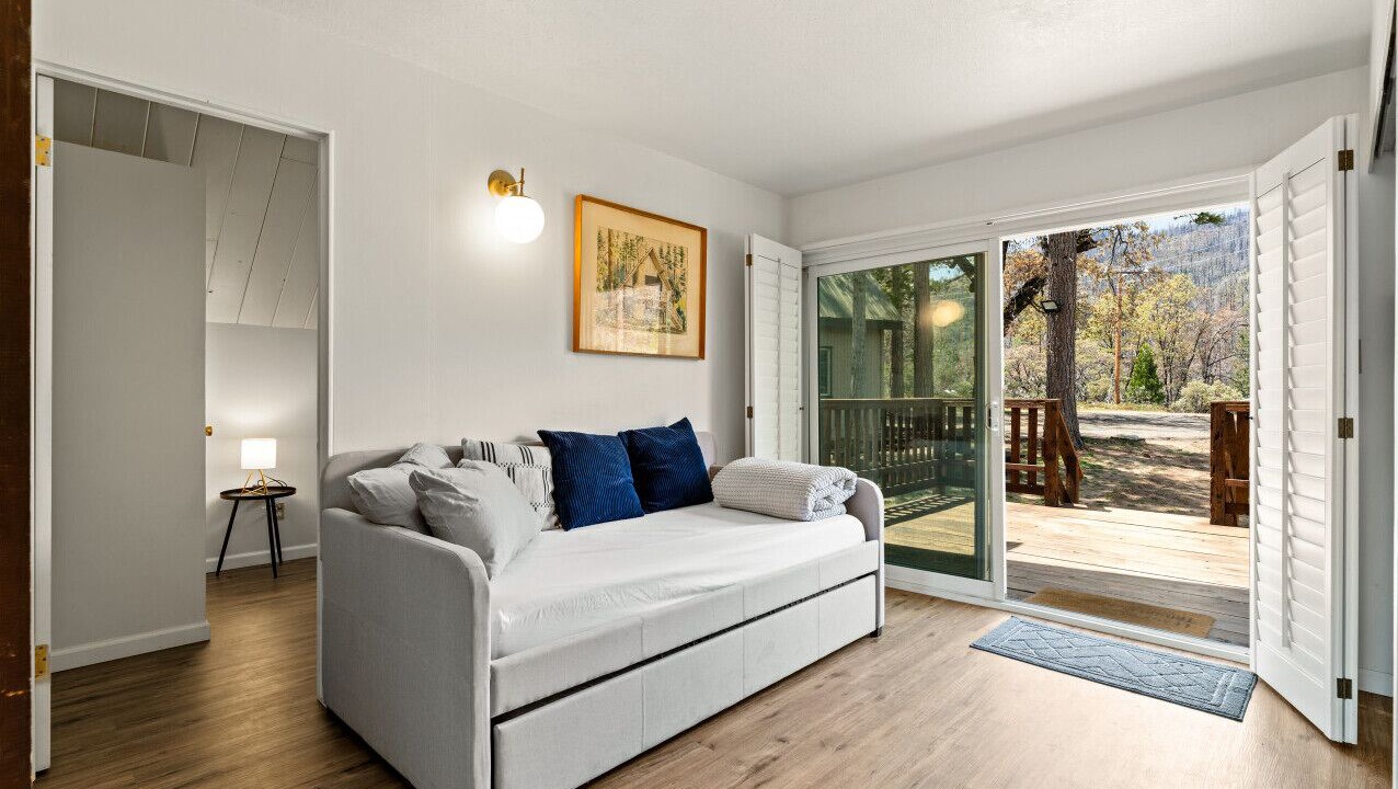 Photo of Livingroom in North Fork