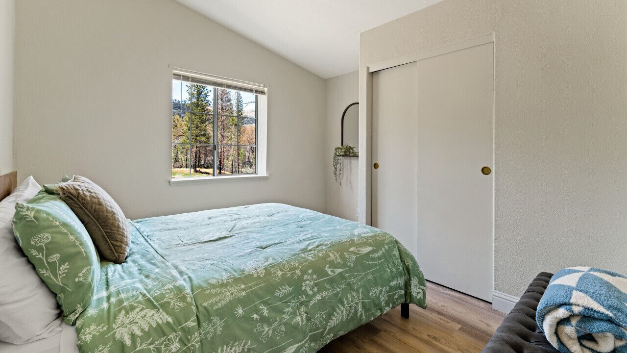Photo of Bedroom in North Fork