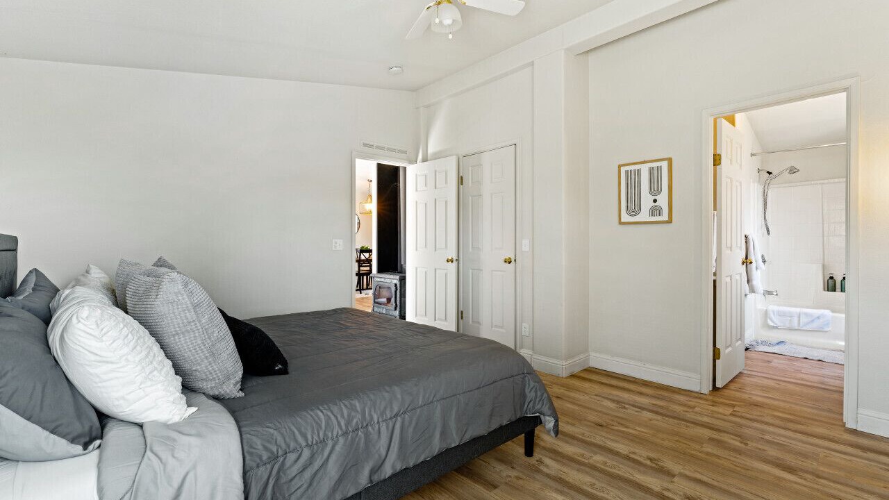 Photo of Bedroom in North Fork