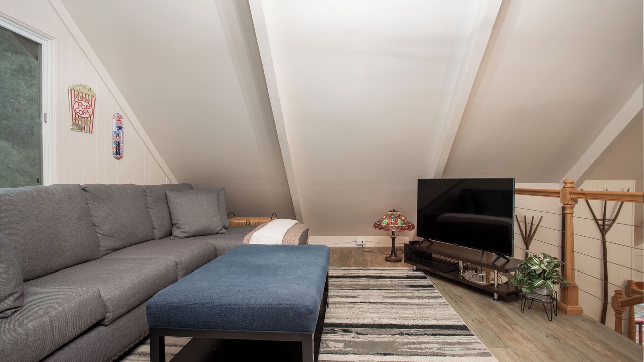 Photo of Livingroom in Pine Mountain Club