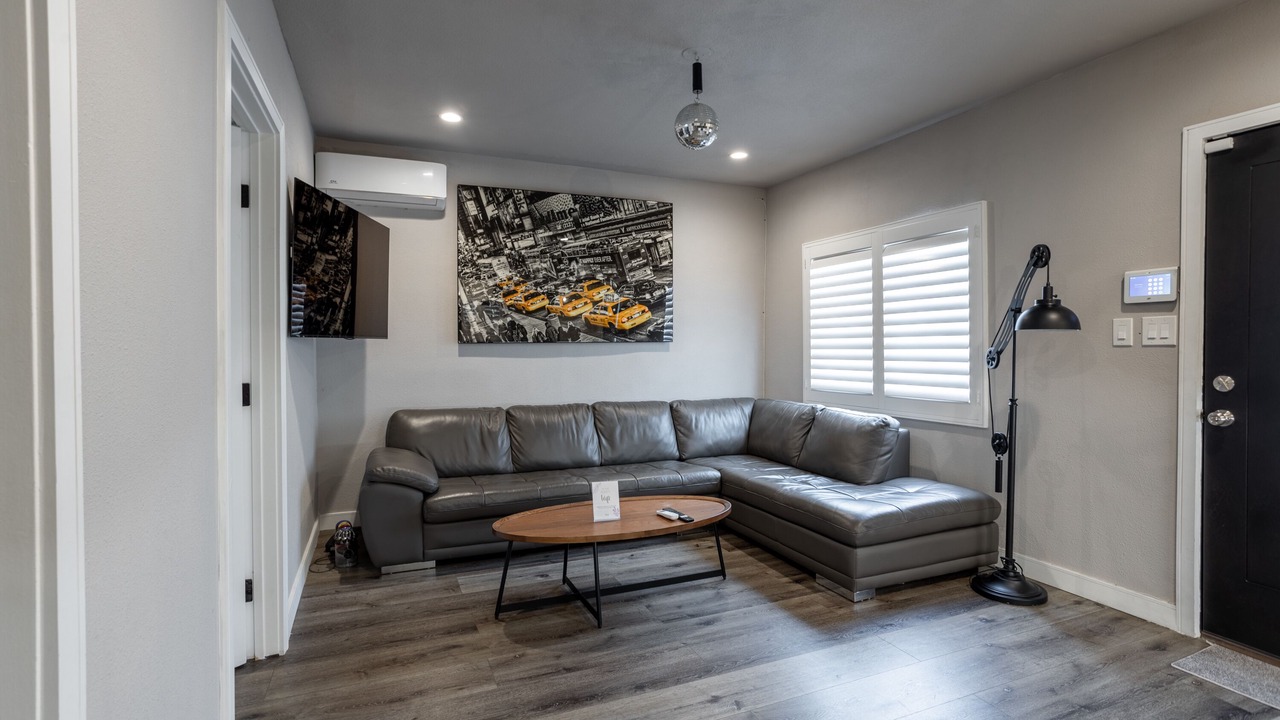 Photo of Livingroom in Los Angeles