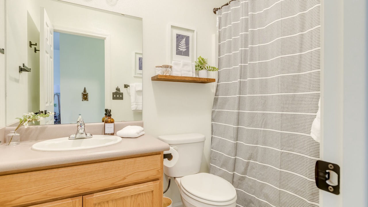 Photo of Bathroom in Shaver Lake