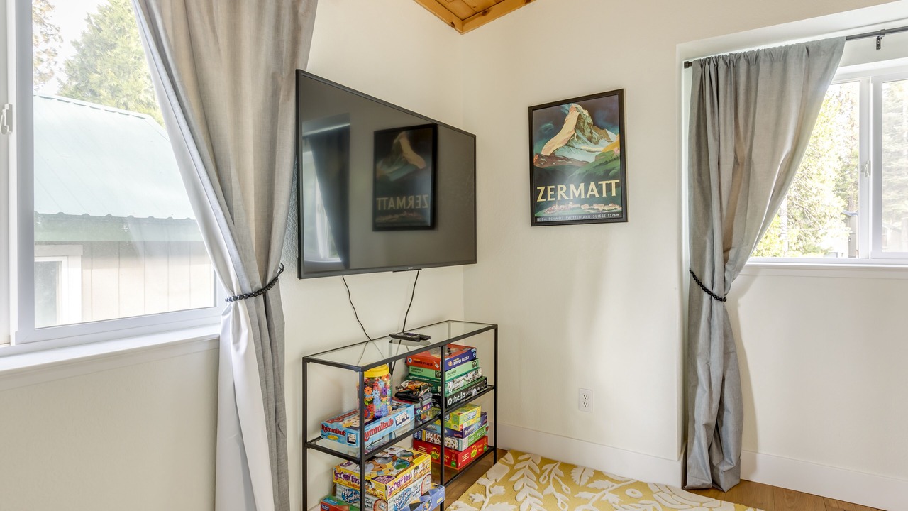 Photo of Bedroom in Shaver Lake