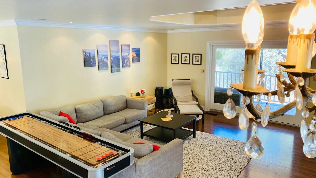 Photo of Livingroom in Cedar Ridge