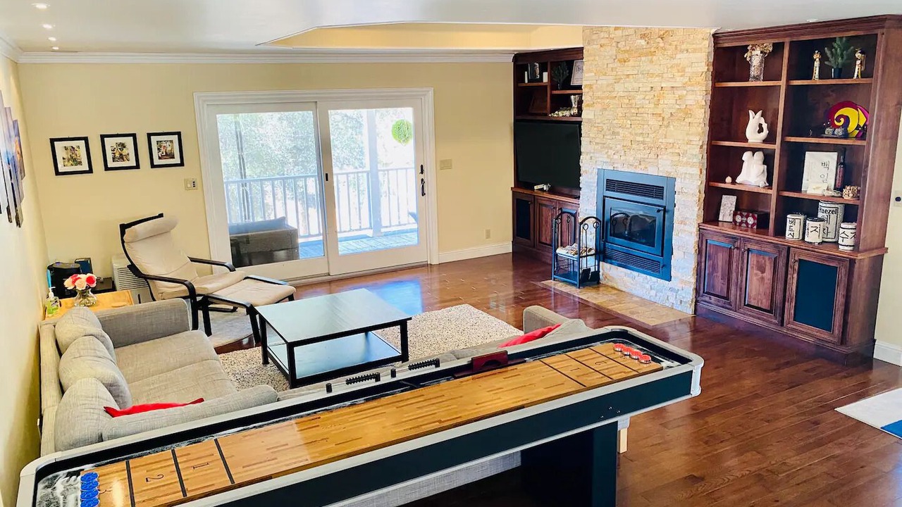 Photo of Livingroom in Cedar Ridge