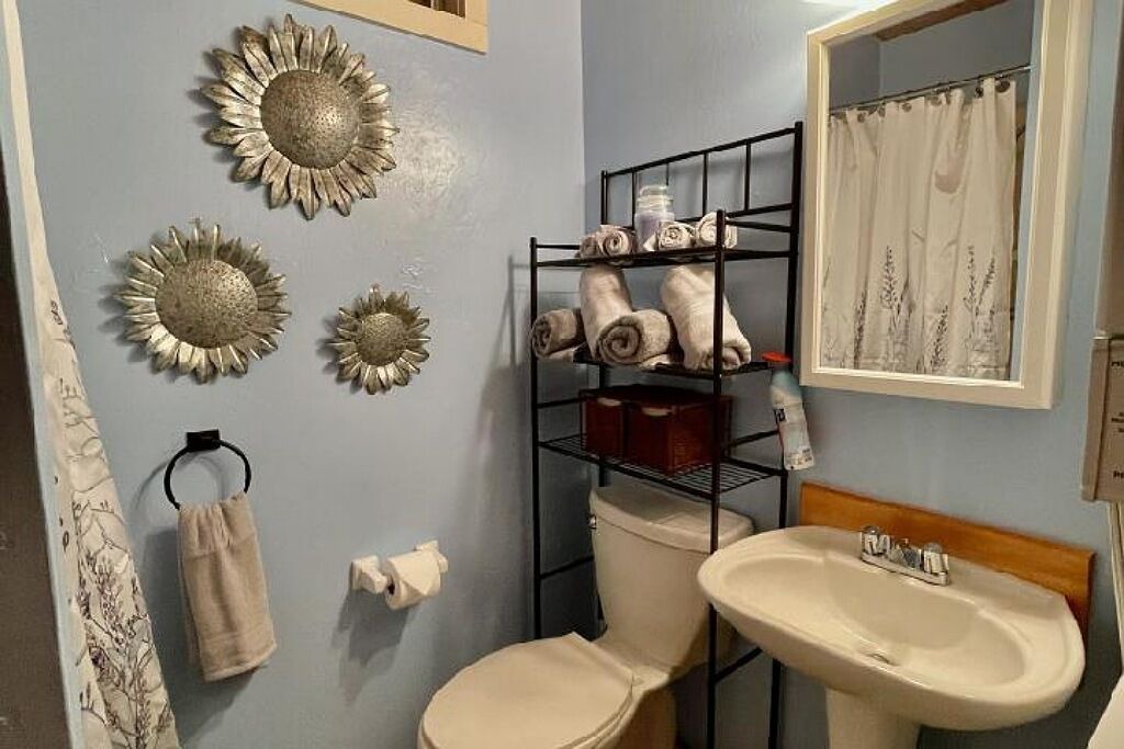 Photo of Bathroom in Cold Springs