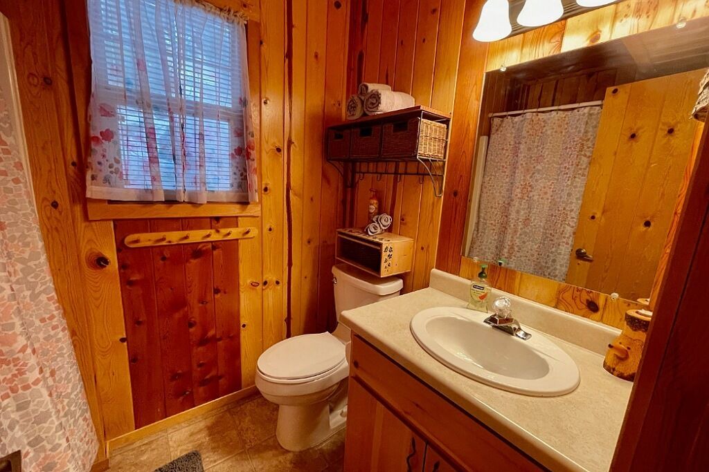 Photo of Bathroom in Cold Springs
