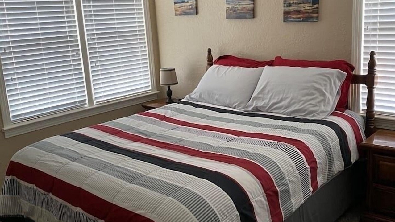 Photo of Bedroom in La Loma