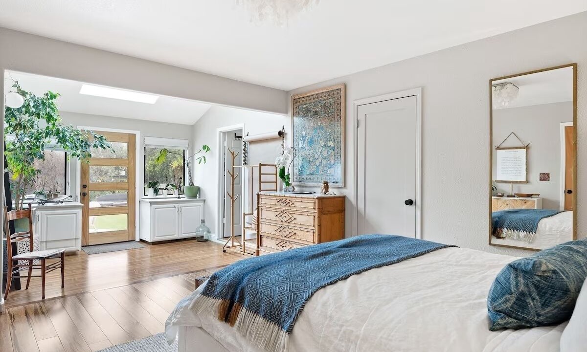 Photo of Bedroom in Westside Santa Cruz