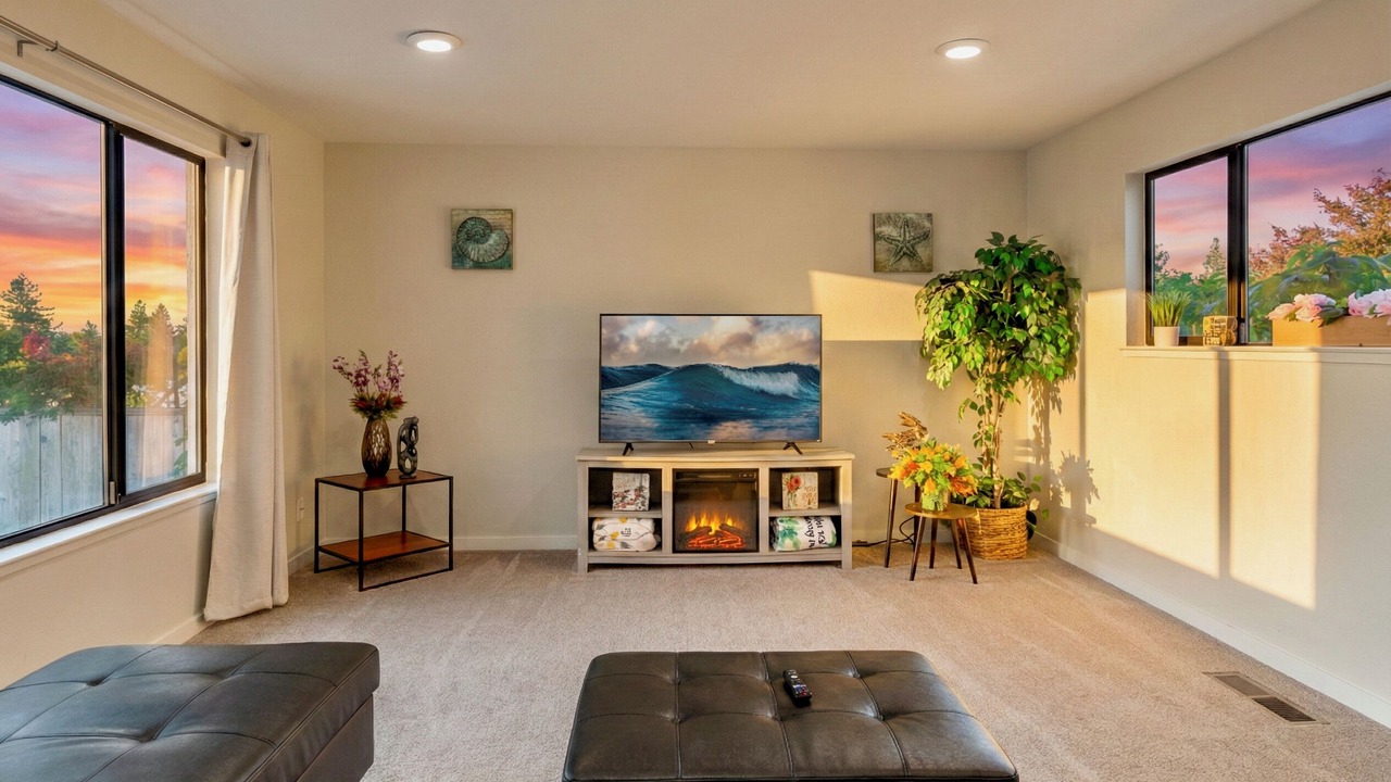 Photo of Livingroom in Moss Beach