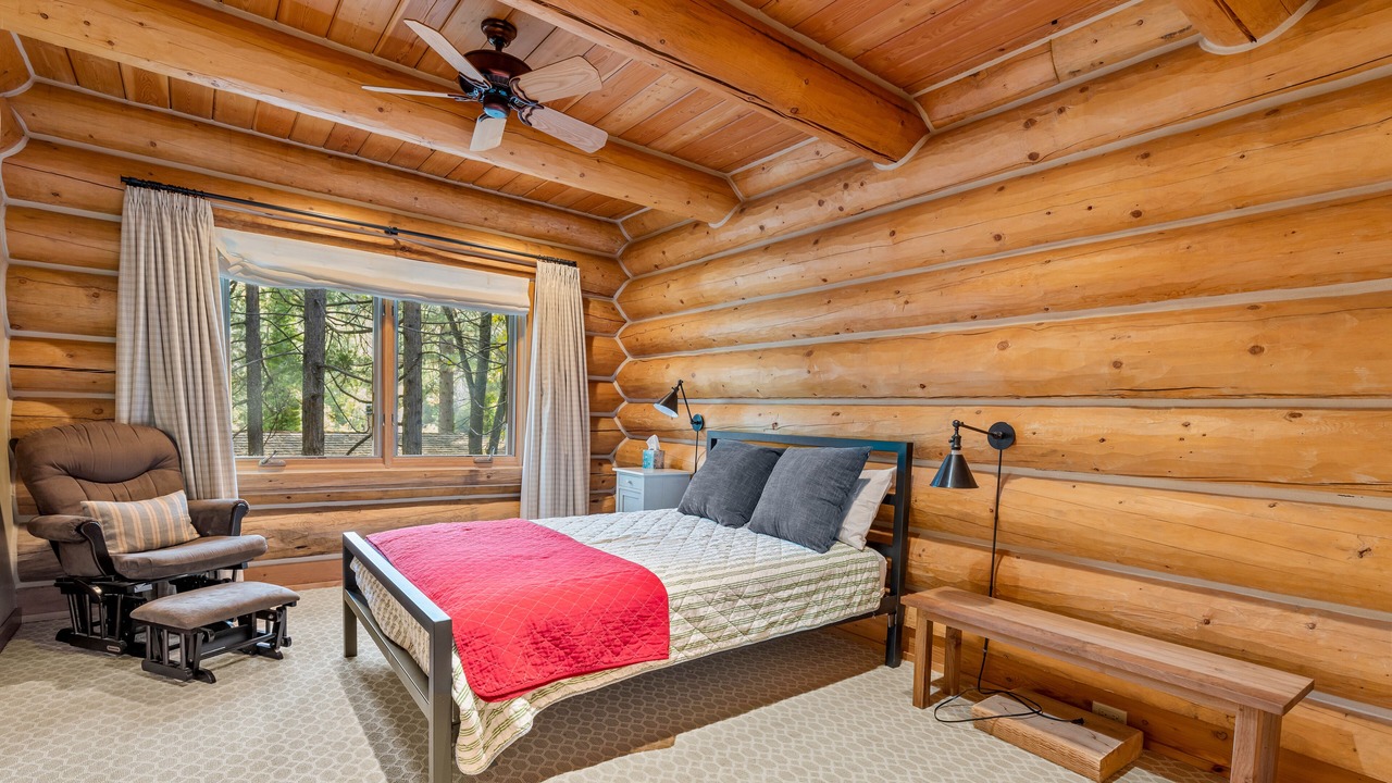 Photo of Bedroom in Bass Lake