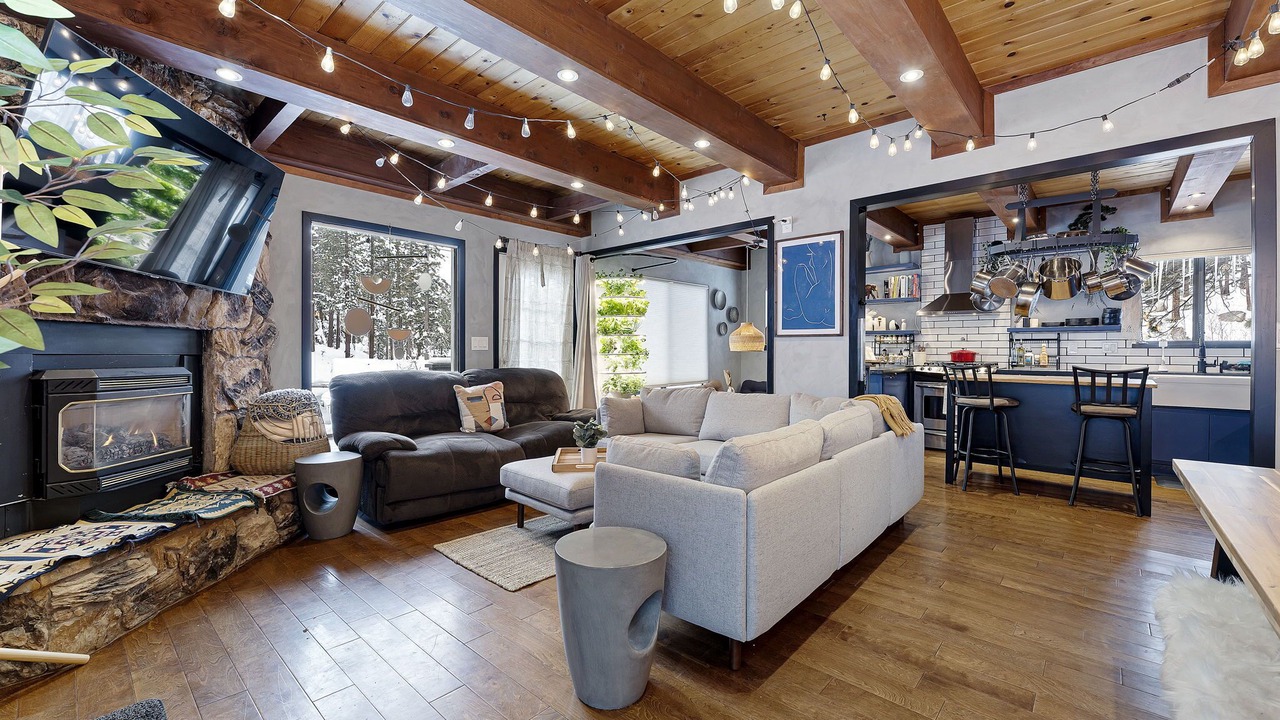 Photo of Livingroom in Tahoe Village