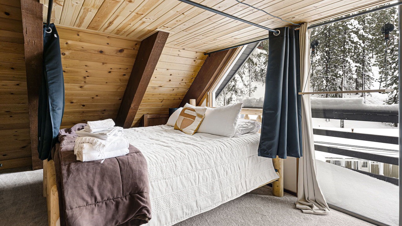 Photo of Bedroom in Tahoe Village