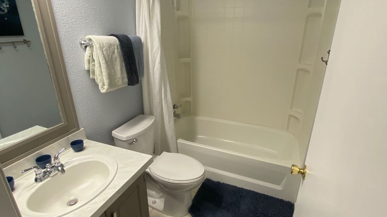Photo of Bathroom in Olancha