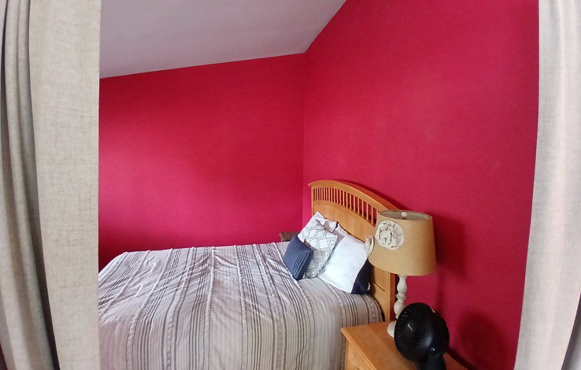 Photo of Bedroom in Olancha