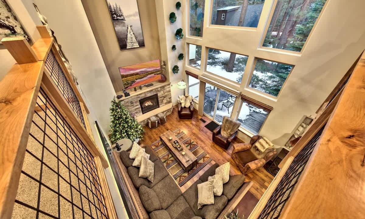 Photo of Livingroom in Pioneer Trail