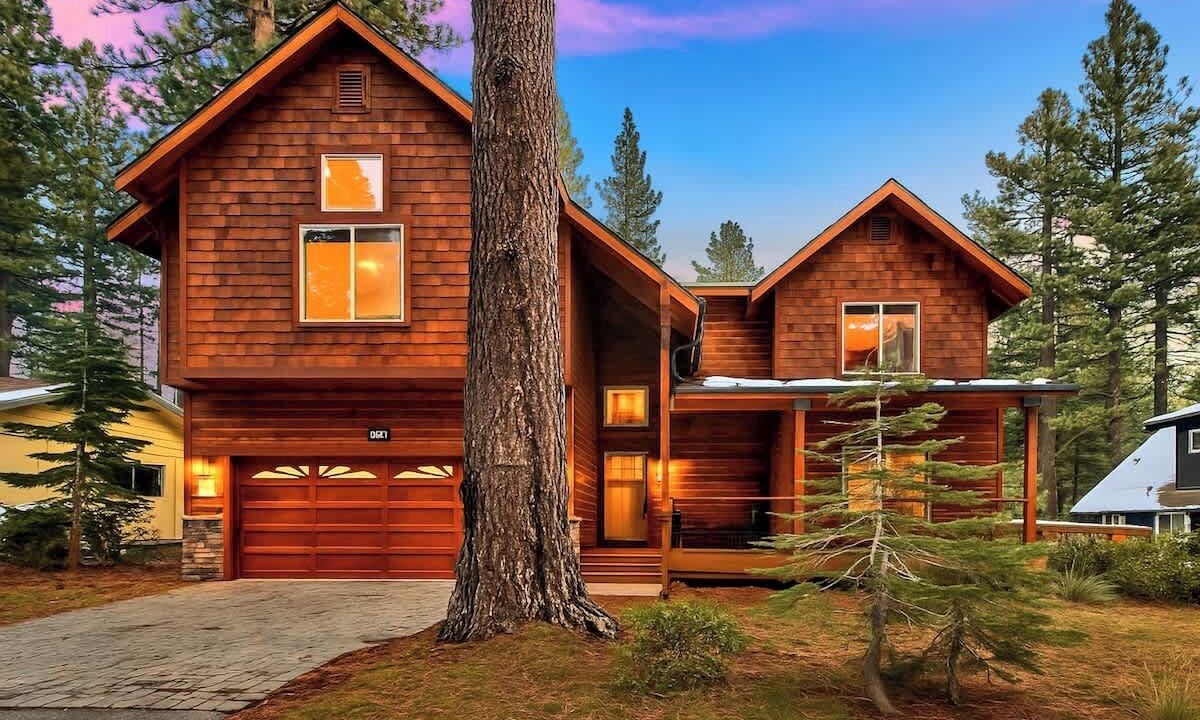 Photo of Outdoor in Pioneer Trail