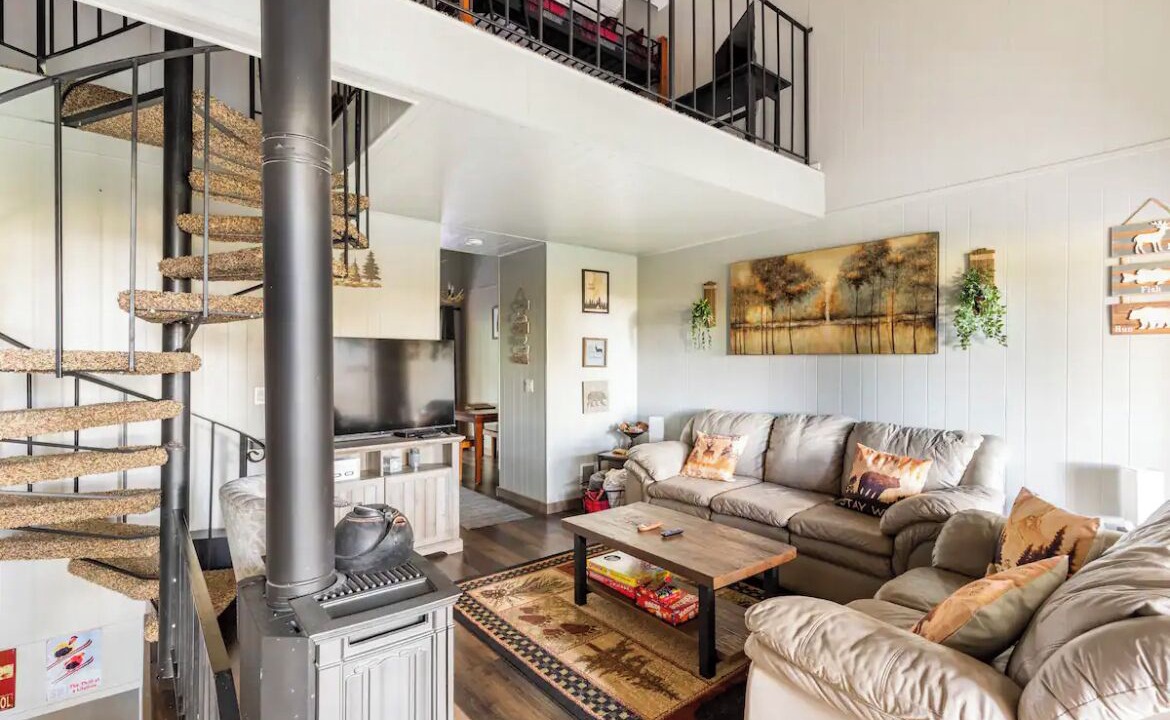 Photo of Livingroom in Pinecrest