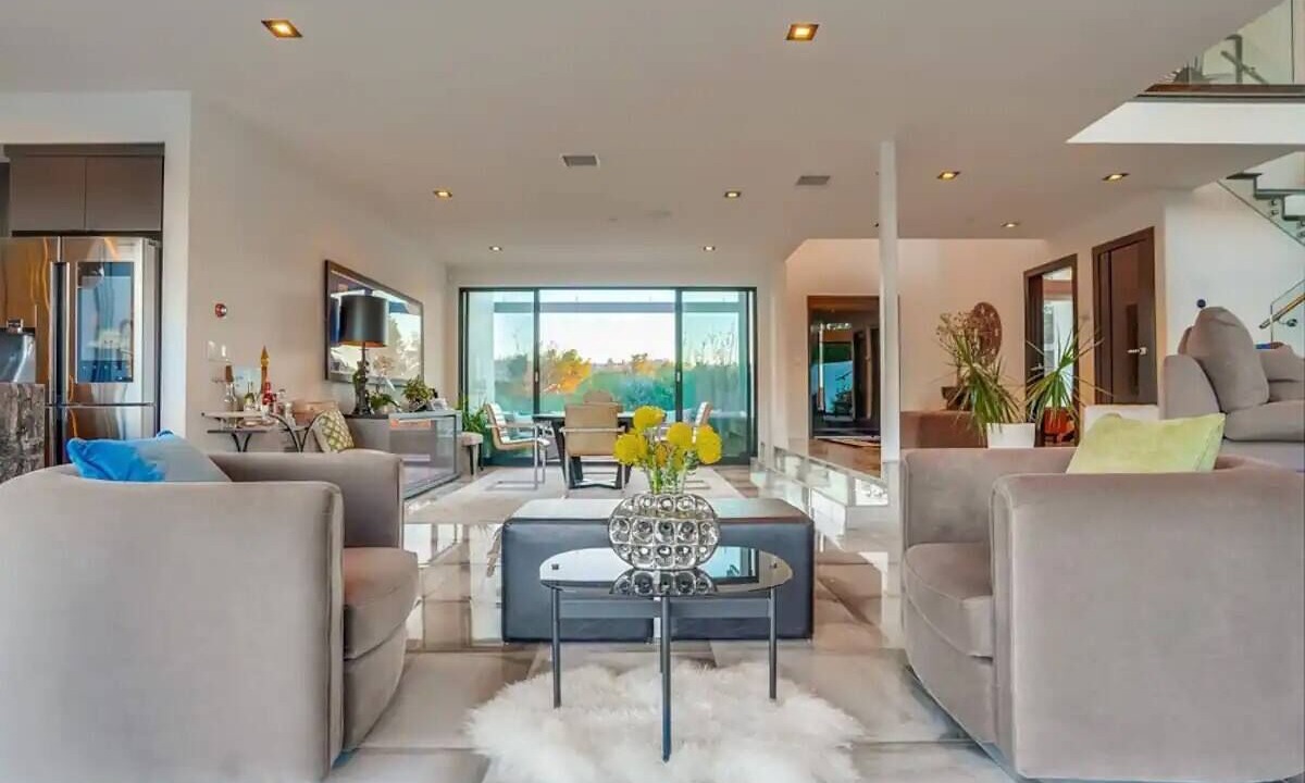 Photo of Livingroom in Los Angeles