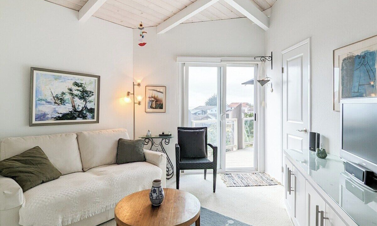 Photo of Bedroom in La Selva Beach