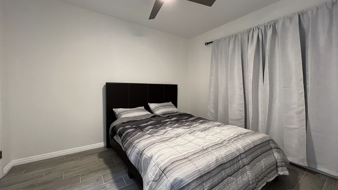 Photo of Bedroom in Granada Hills South