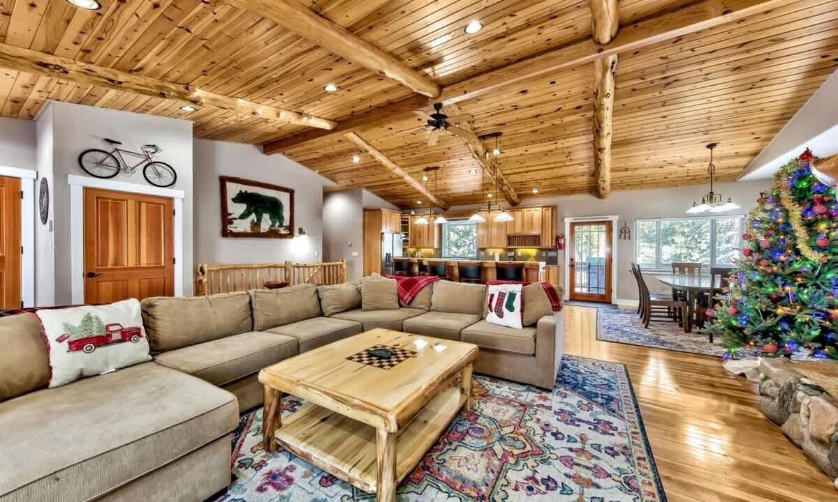 Photo of Livingroom in Tahoe Paradise