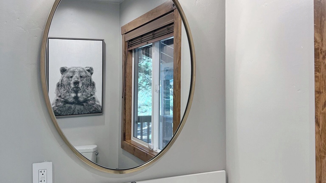 Photo of Bathroom in Echo Lake
