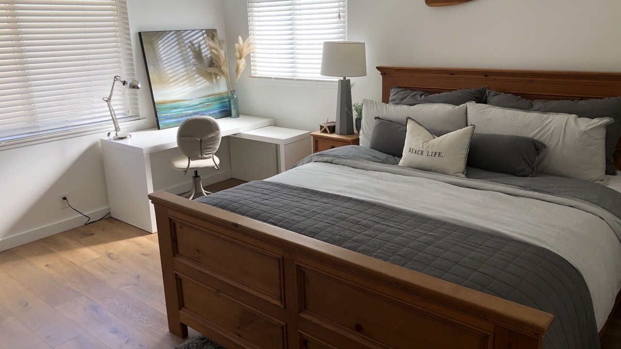 Photo of Bedroom in Alta Mesa