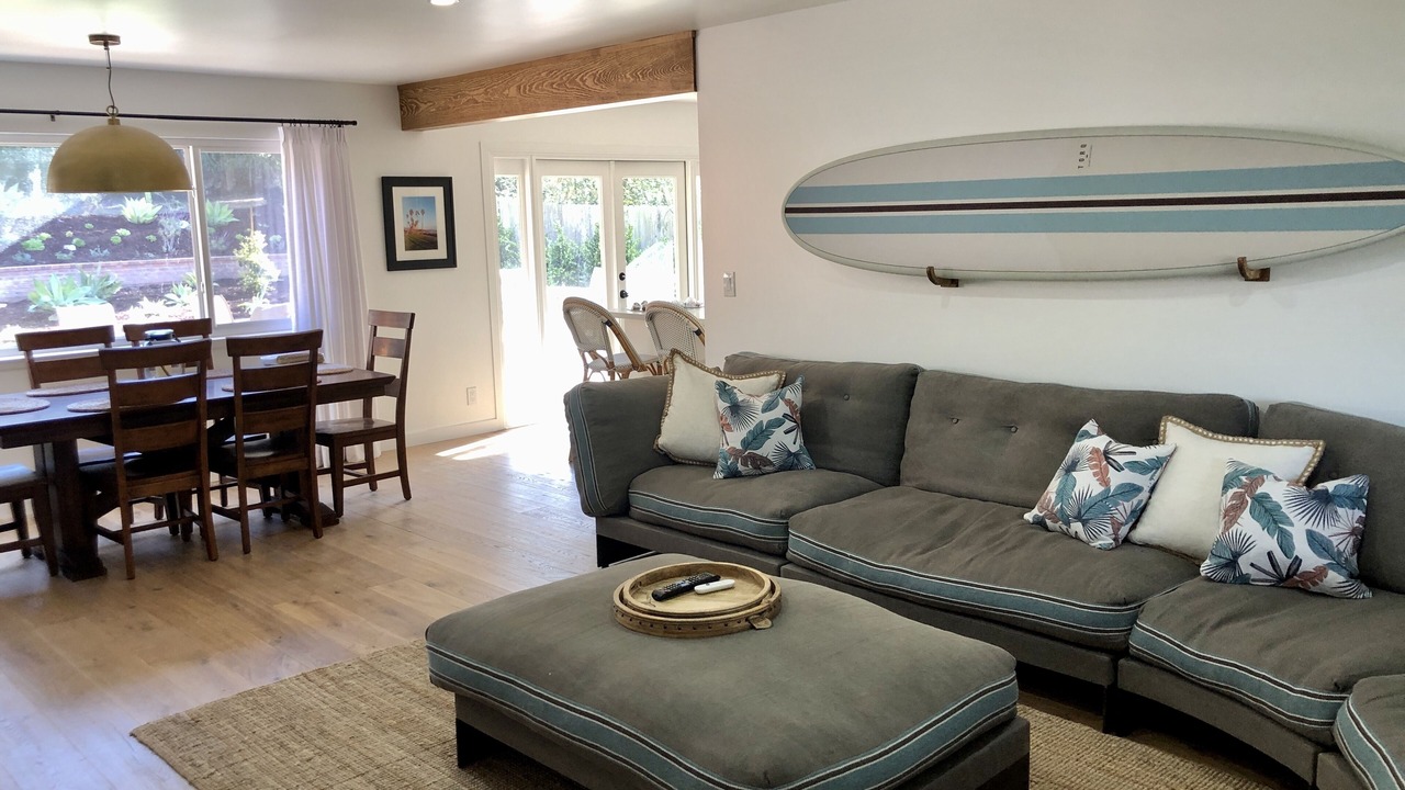 Photo of Livingroom in Alta Mesa