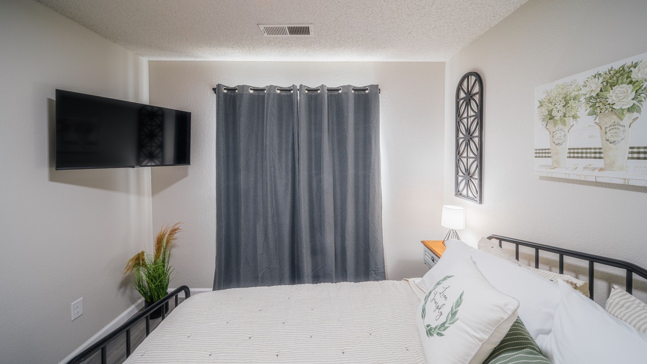 Photo of Bedroom in Merced