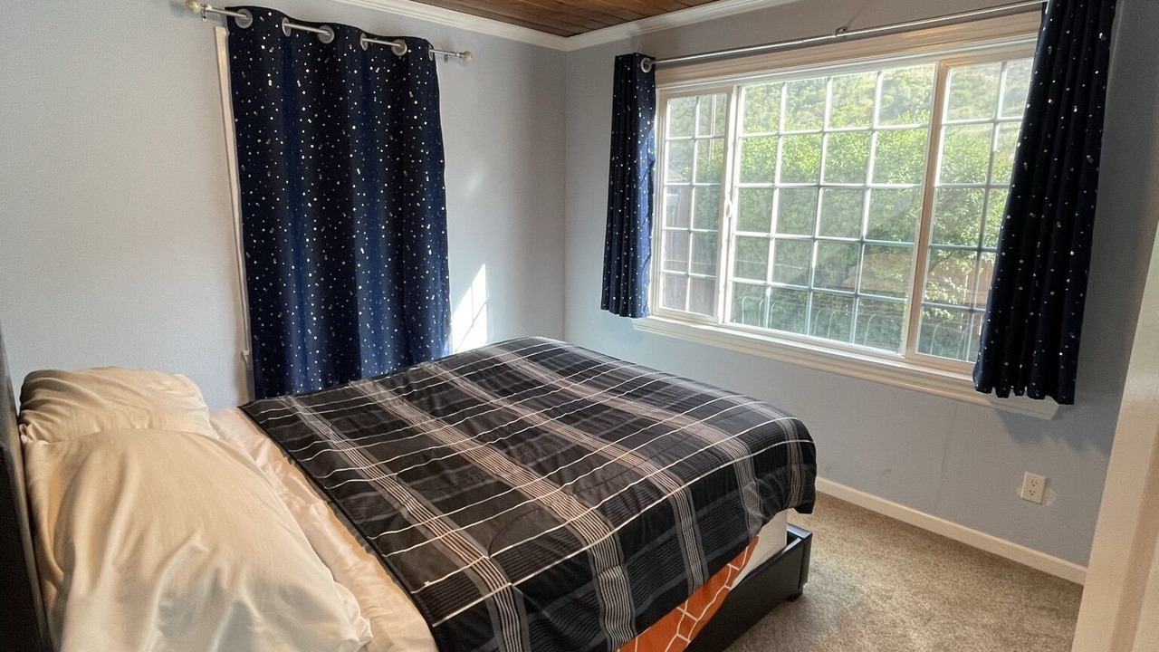 Photo of Bedroom in Castro Valley