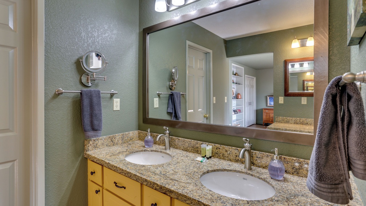 Photo of Bathroom in North Fork