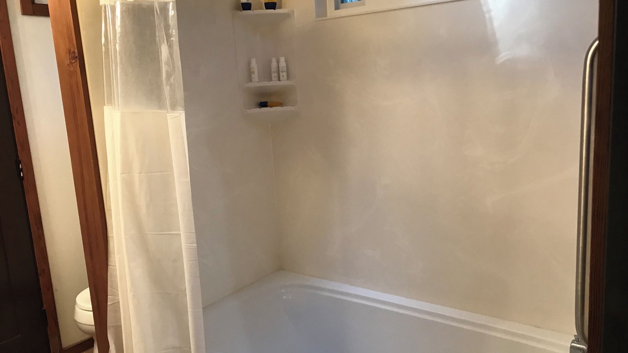 Photo of Bathroom in Loma Mar