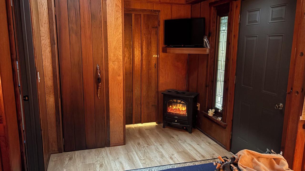 Photo of Bedroom in Loma Mar