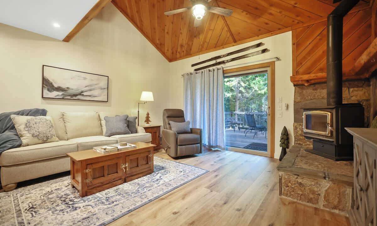 Photo of Bedroom in Shaver Lake